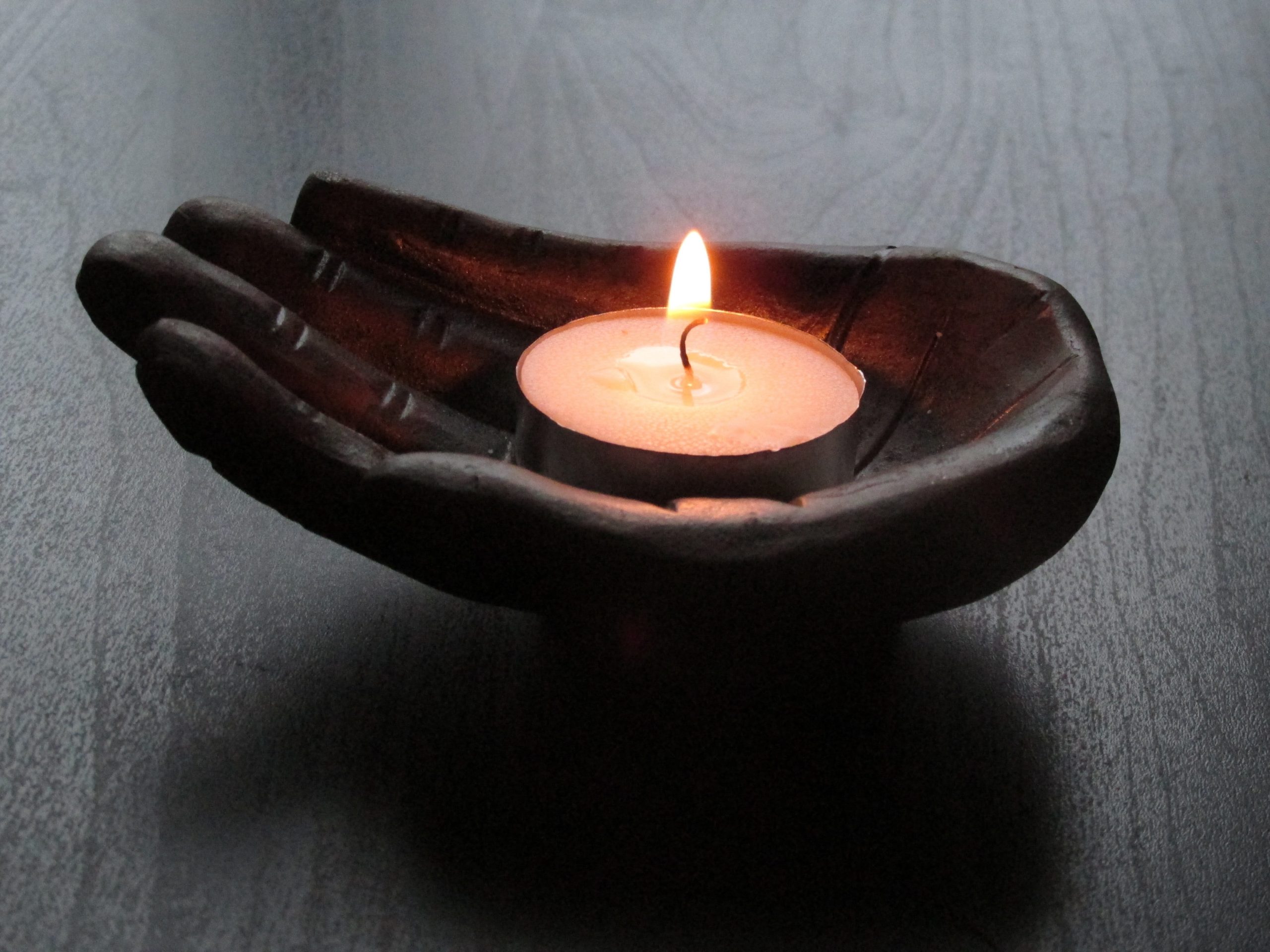 candle-lighting-decor-zen-relaxation-meditation-546720-pxhere.com-min